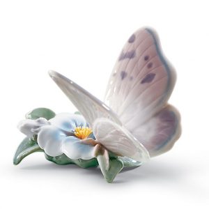 Figura Mariposa de abril