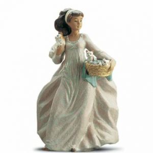 La cesta con dos gatitos