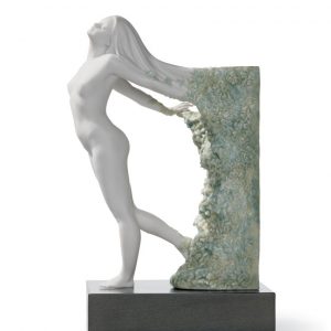 Figura mujer Renovatio